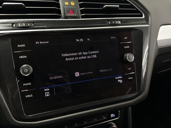 Volkswagen Tiguan 18 of 30