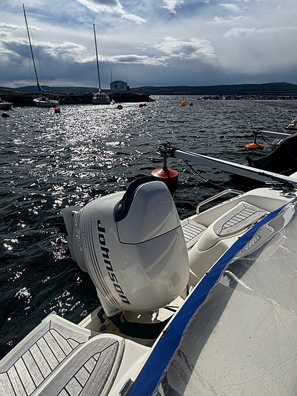 Bella 612 Excel Johnson 140 hk 4-takt 8 of 10