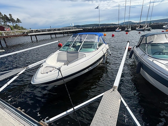 Bella 612 Excel Johnson 140 hk 4-takt 2 of 10