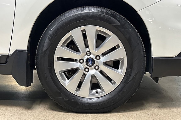 Subaru Outback 11 of 30