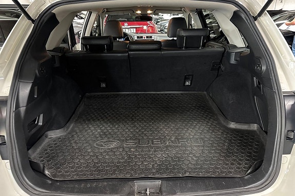 Subaru Outback 10 of 30