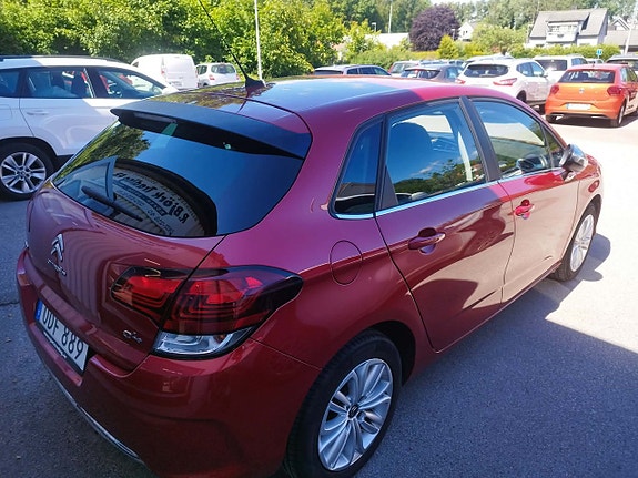 Citroen C4 2 of 3