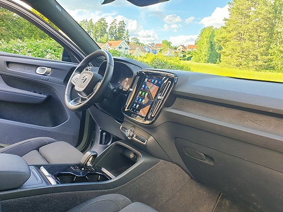 Volvo XC40 5 of 30