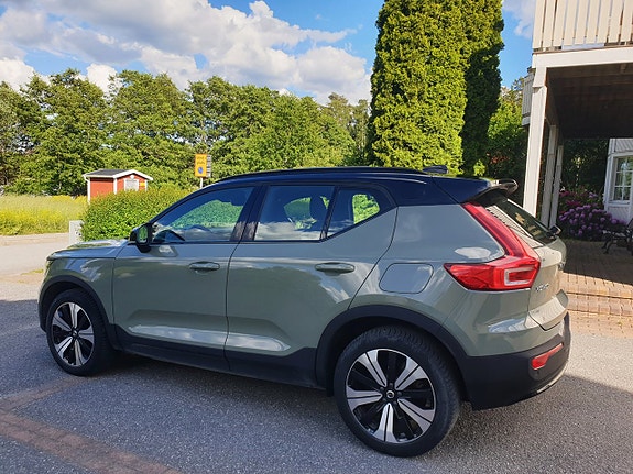 Volvo XC40 10 of 30