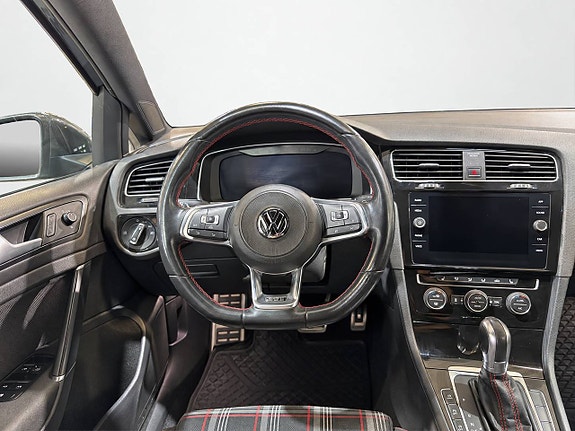 Volkswagen Golf I 13 of 27