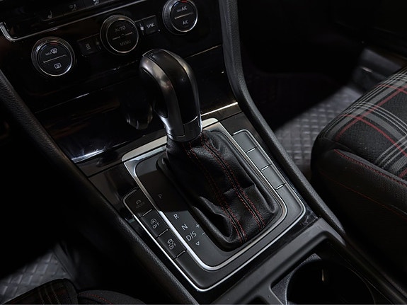 Volkswagen Golf I 27 of 27