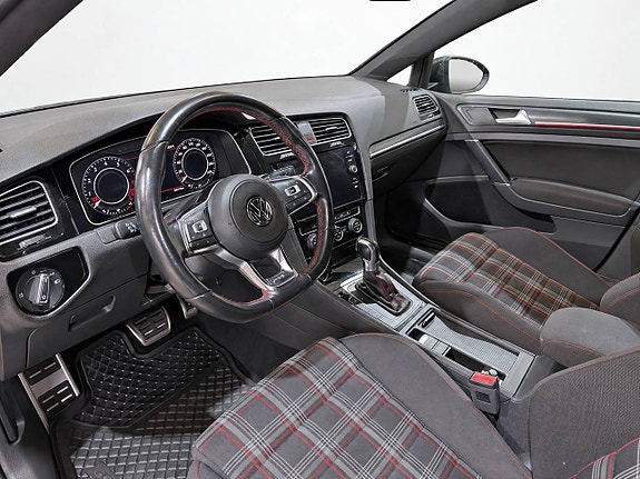 Volkswagen Golf I 11 of 27