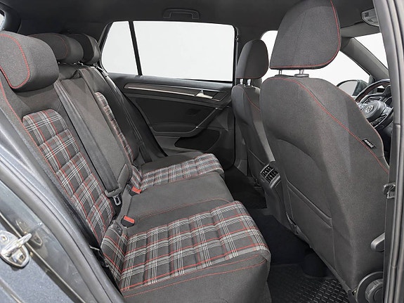 Volkswagen Golf I 26 of 27