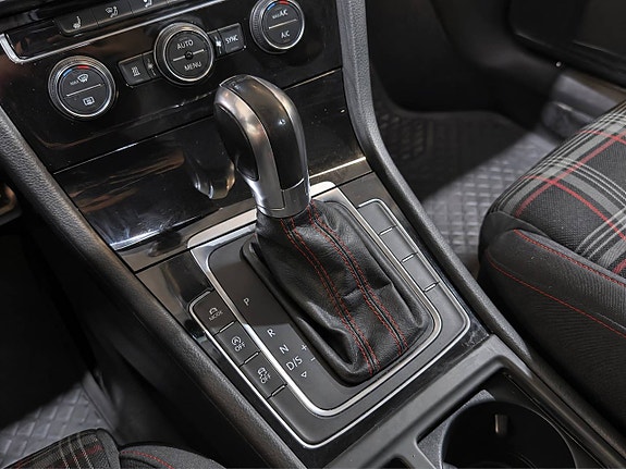 Volkswagen Golf I 27 of 27