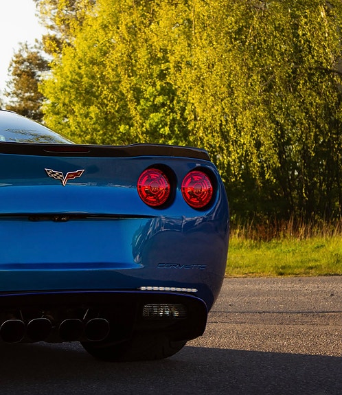 Chevrolet Corvette 2 of 5