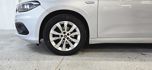 Fiat Tipo 4 of 5