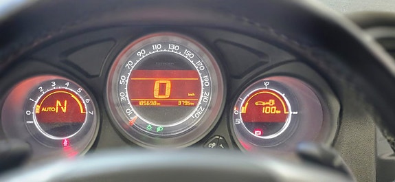 Citroen C4 8 of 12