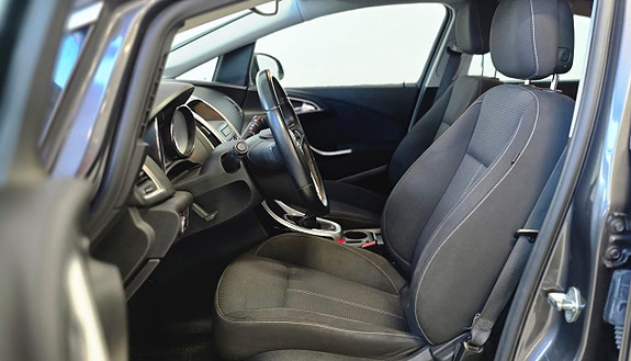 Opel Astra 10 of 11