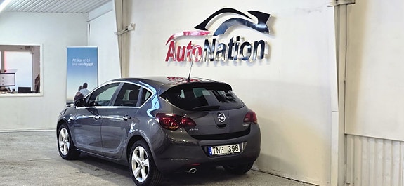Opel Astra 3 of 5