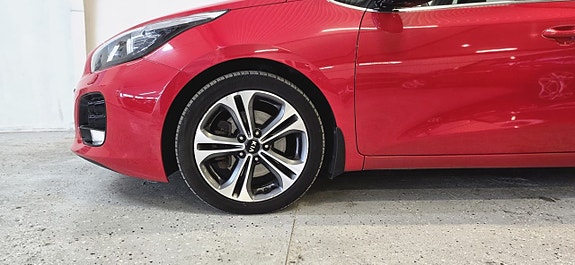 Kia Ceed 4 of 14