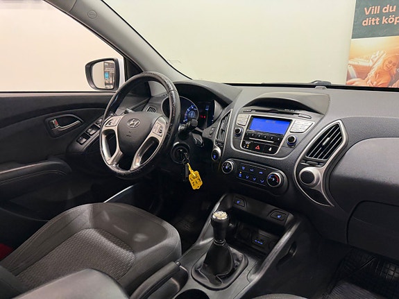 Hyundai ix35 2 of 5