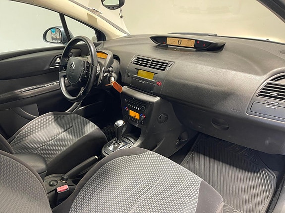 Citroen C4 13 of 15