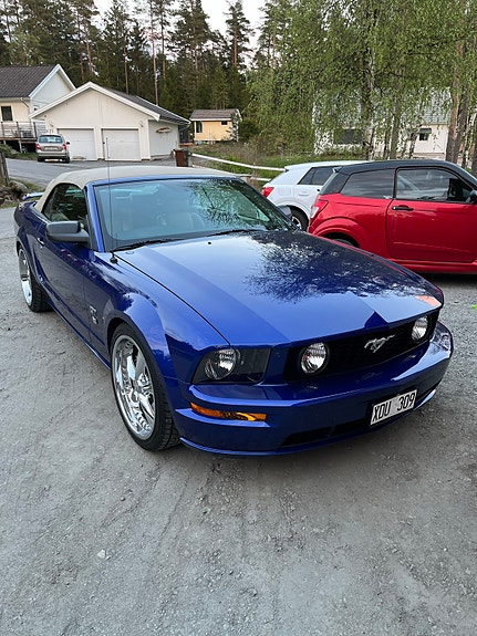 Ford Mustang 5 of 5