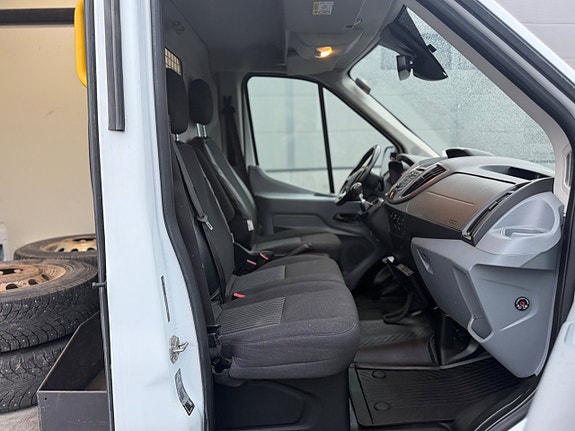 Ford Transit 11 of 21