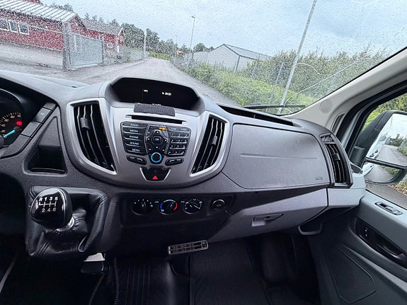 Ford Transit 15 of 21