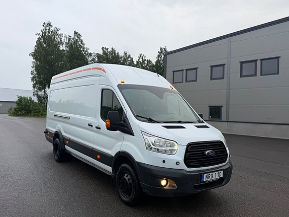 Ford Transit 3 of 5