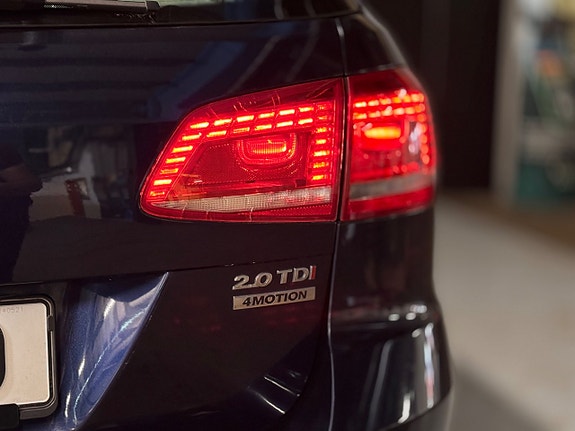 Volkswagen Passat Alltrack 17 of 19