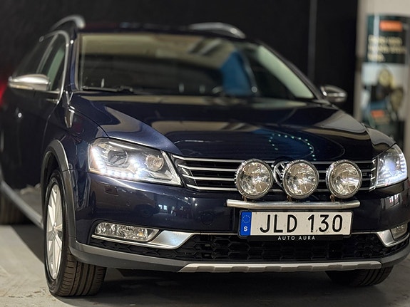 Volkswagen Passat Alltrack 12 of 19
