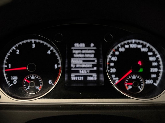 Volkswagen Passat Alltrack 18 of 19
