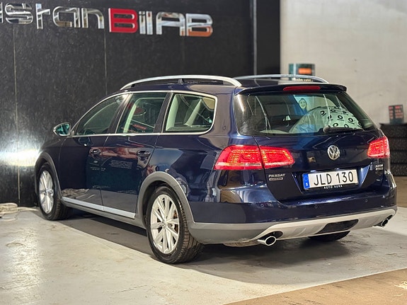 Volkswagen Passat Alltrack 6 of 19