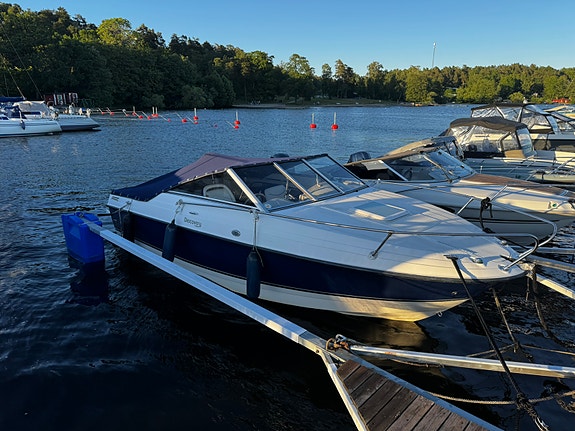 Bayliner Discovery 192 2 of 5