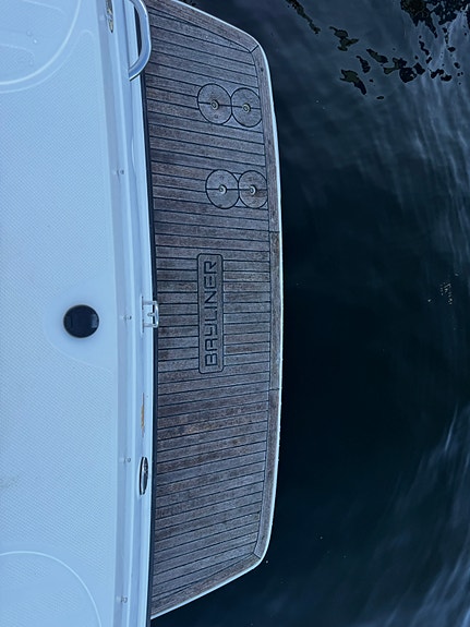 Bayliner Discovery 192 10 of 15