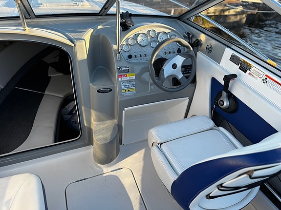 Bayliner Discovery 192 8 of 15