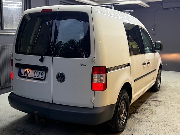 Volkswagen Caddy 3 of 5
