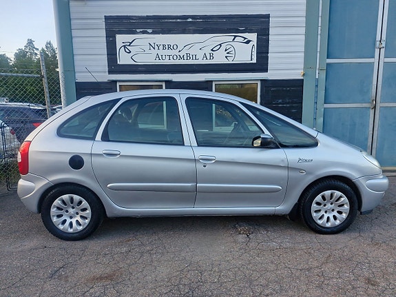 Citroen Xsara Picasso 2 of 5