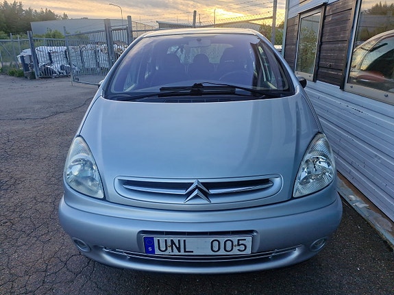 Citroen Xsara Picasso 4 of 5