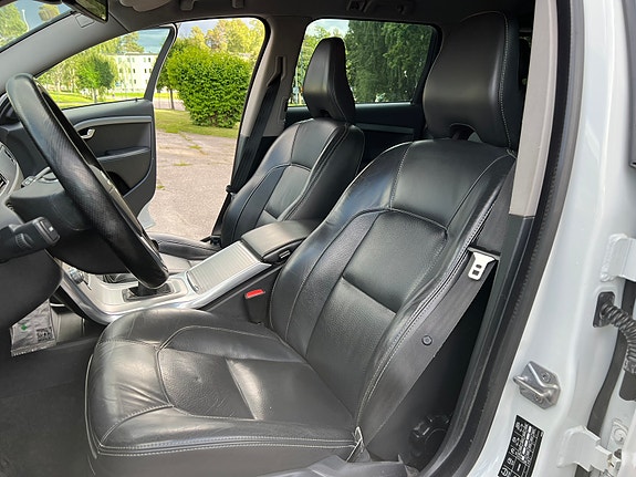 Volvo XC70 5 of 5