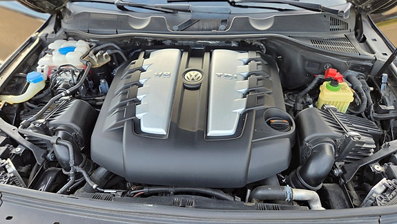 Volkswagen Touareg 8 of 13