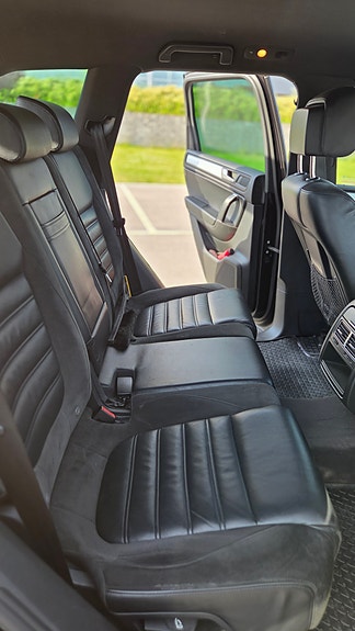 Volkswagen Touareg 10 of 13