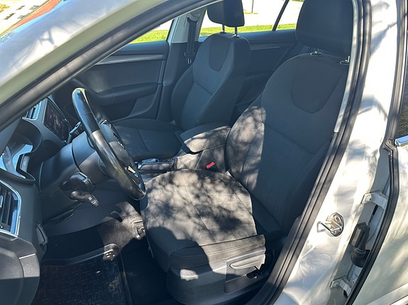 Skoda Octavia 7 of 16