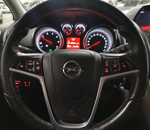 Opel Zafira Tourer 15 of 19