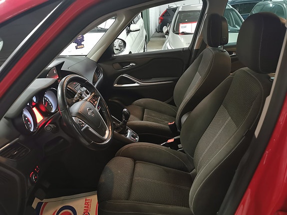 Opel Zafira Tourer 9 of 19