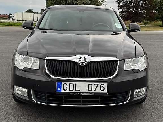 Skoda Superb 7 of 13