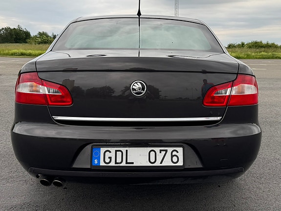 Skoda Superb 4 of 5