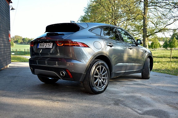 Jaguar E-PACE 6 of 26
