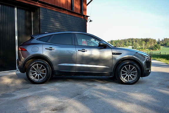 Jaguar E-PACE 3 of 26