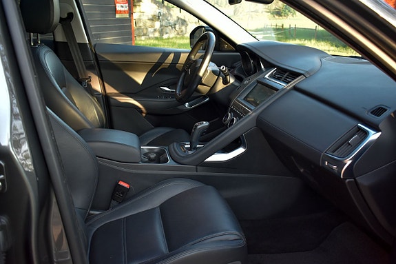 Jaguar E-PACE 2 of 26