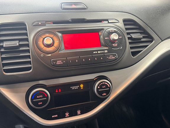 Kia Picanto 10 of 10