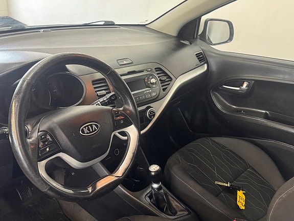 Kia Picanto 7 of 10