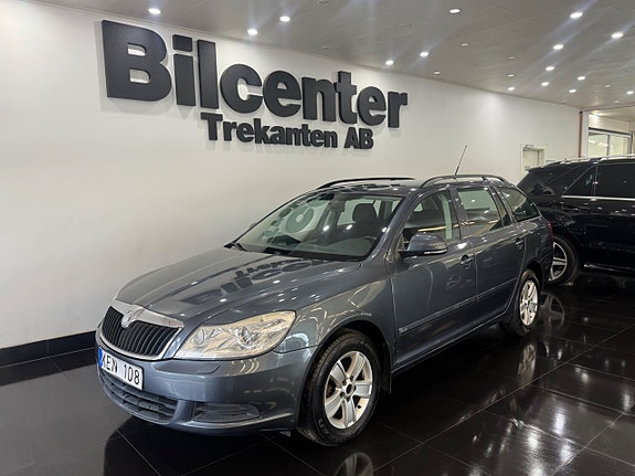 Skoda Octavia 2 of 5