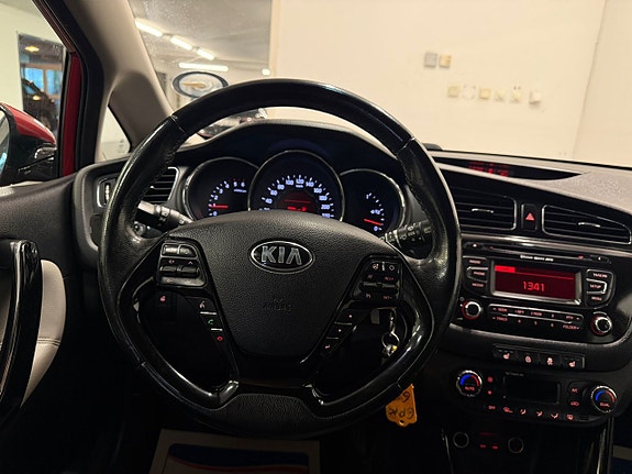 Kia Ceed 5 of 15